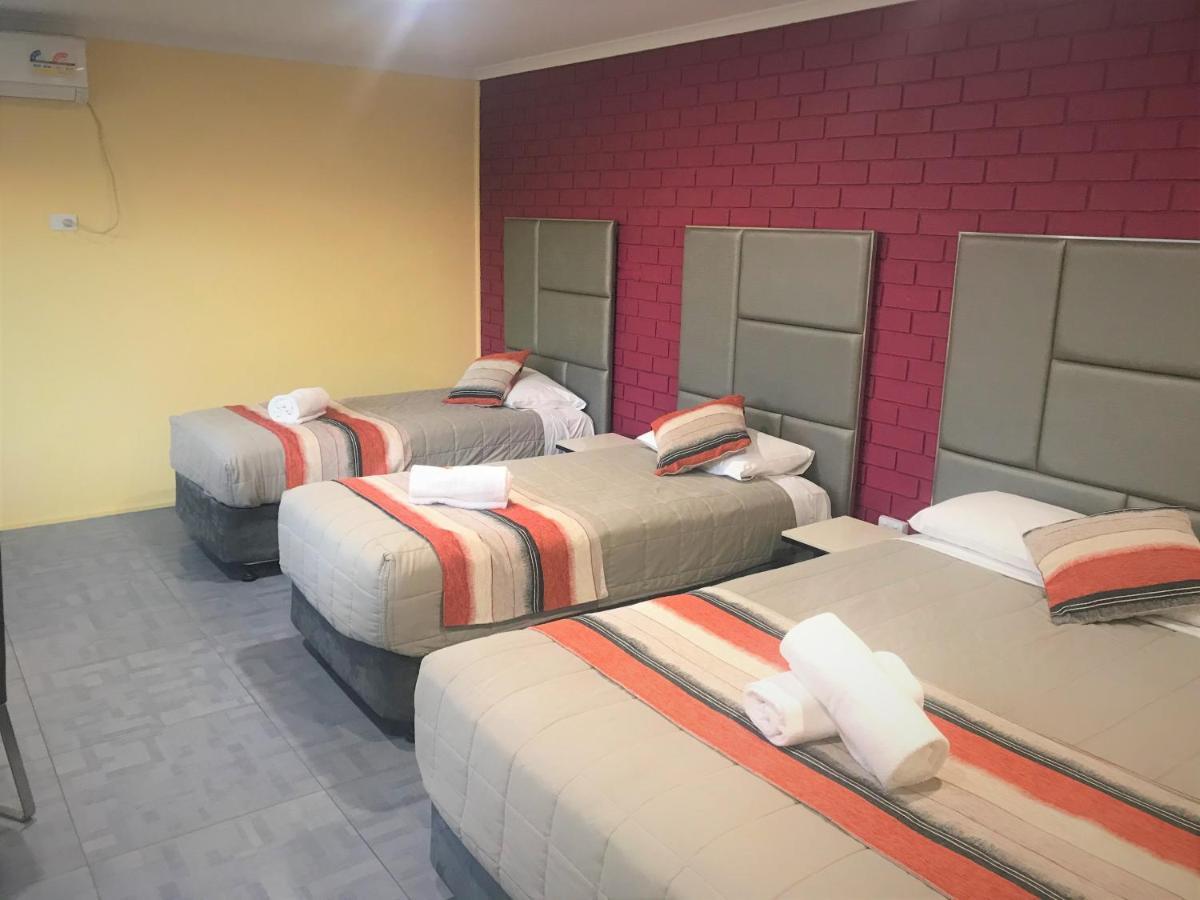 Toukley Motor Inn Esterno foto