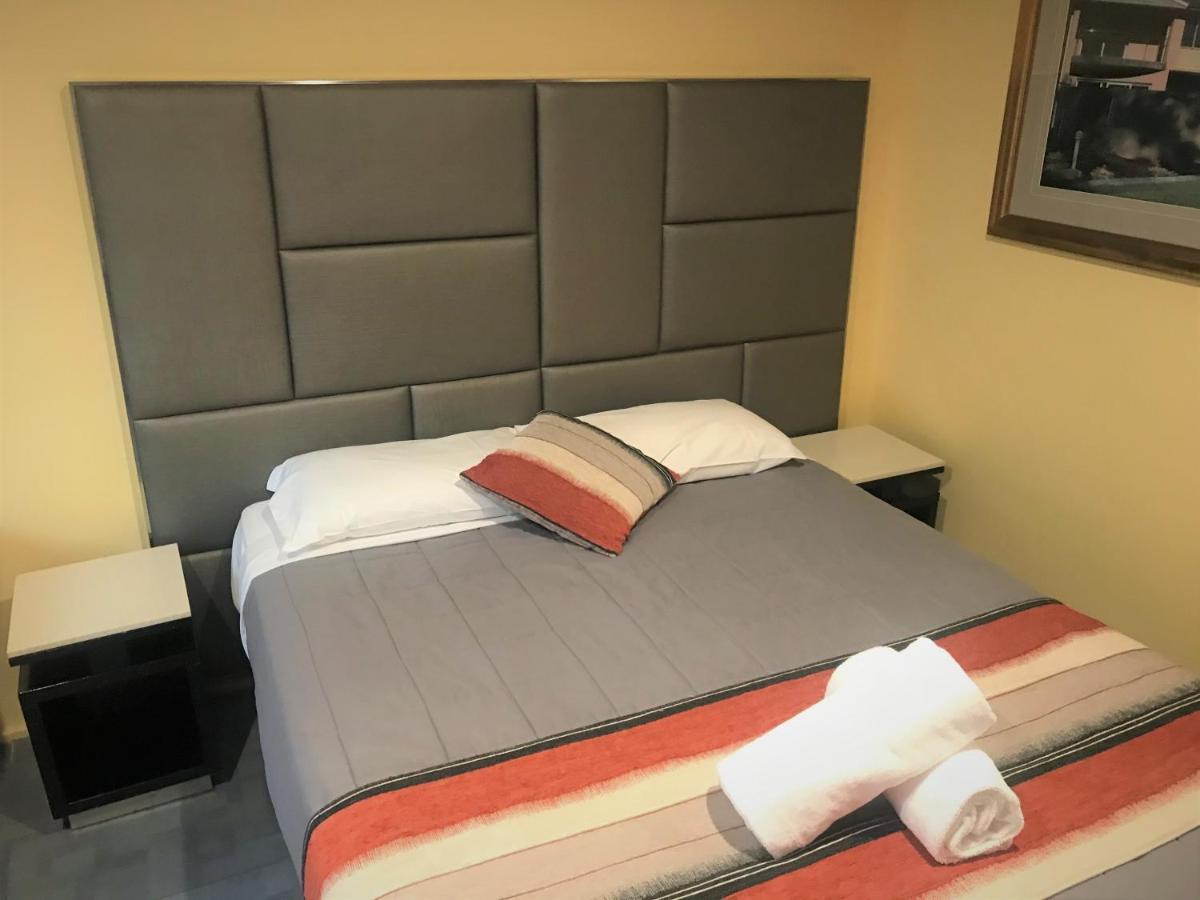Toukley Motor Inn Esterno foto